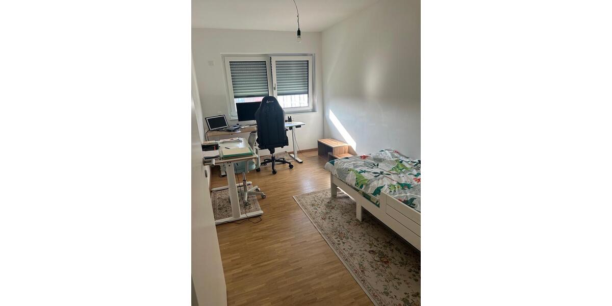 Wohnen auf Zeit Hannover Döhren-Wülfel - 3 Zimmer, 16 m&sup2;, 450&euro; | Angebot:24576355