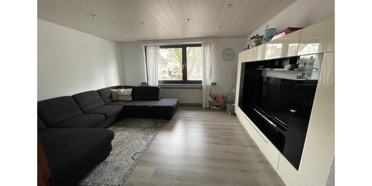 Etagenwohnung Oberhausen Alt-Oberhausen - 3 Zimmer, 77 m&sup2;, 530&euro; | Angebot:24418307