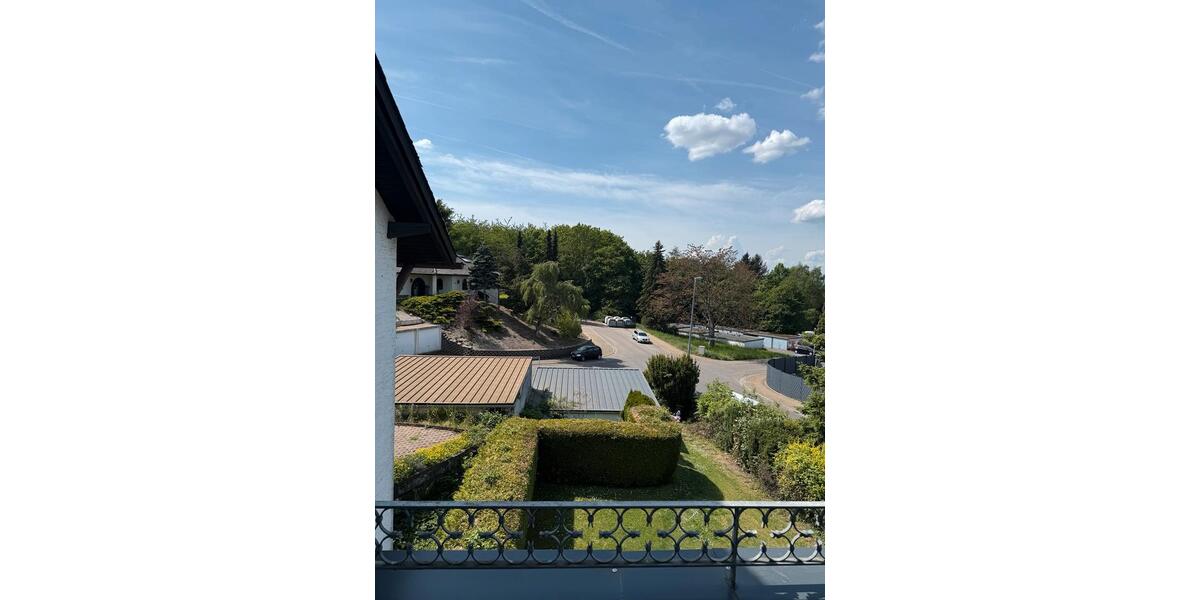 Dachgeschoßwohnung Völklingen - 3 Zimmer, 82 m&sup2;, 550&euro; | Angebot:26463372