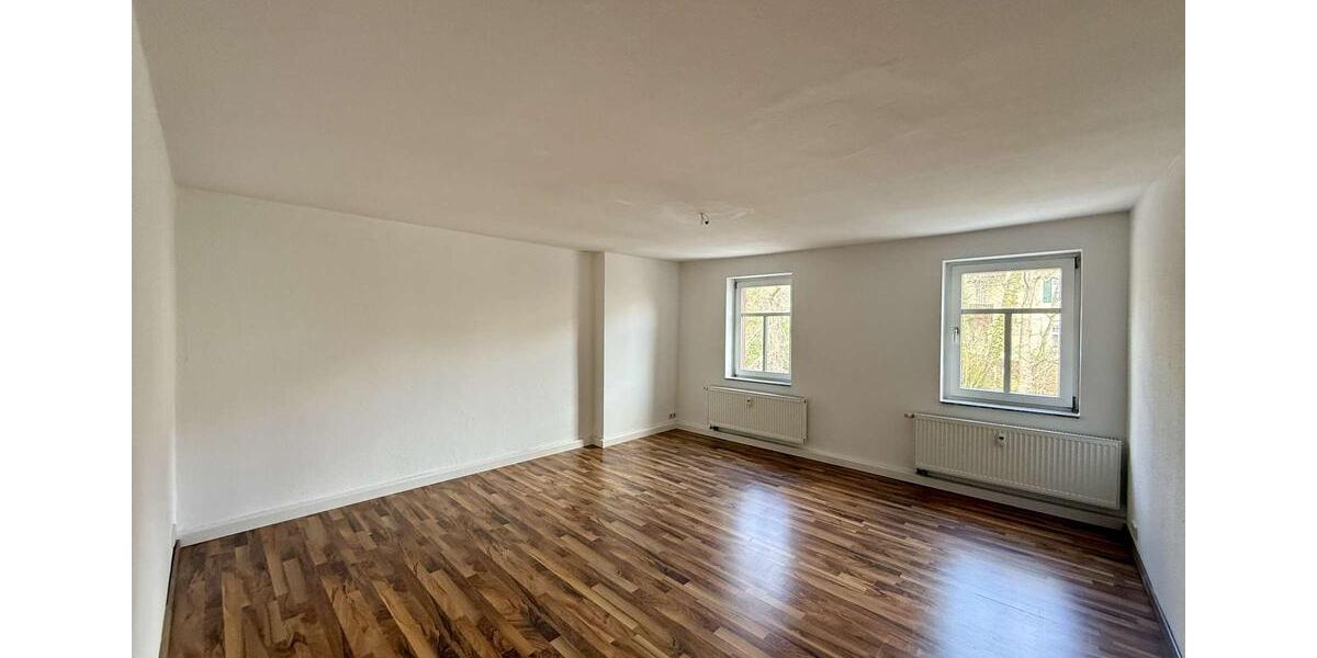 Etagenwohnung Döbeln - 4 Zimmer, 121 m&sup2;, 800&euro; | Angebot:26183314