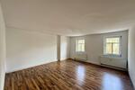 Etagenwohnung Döbeln - 4 Zimmer, 121 m&sup2;, 800&euro; | Angebot:26183314