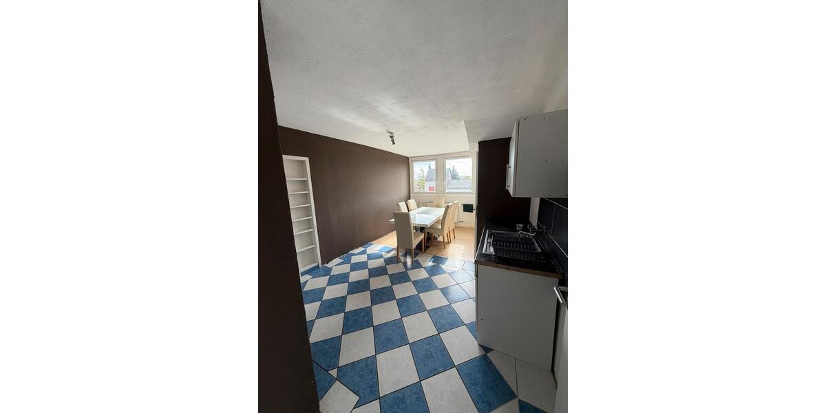 Dachgeschoßwohnung Völklingen - 3 Zimmer, 78 m&sup2;, 750&euro; | Angebot:26034284