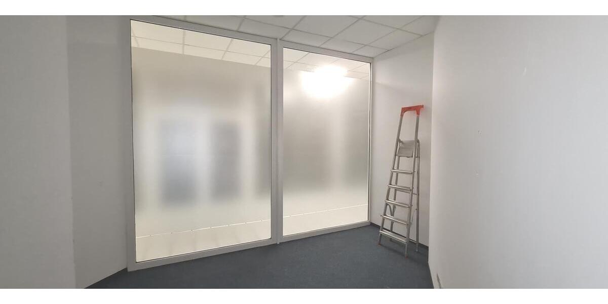 Große Laden-, Büro- oder Praxisfläche in Hermsdorf - Gewerbeobjekt Hermsdorf | Angebot:27009487