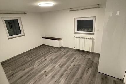 Wohnung Eschborn - 3 Zimmer, 90 m&sup2;, 1.250&euro; | Angebot:25255563
