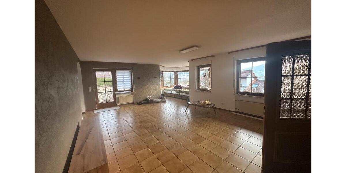 Etagenwohnung Irrel - 6 Zimmer, 171 m&sup2;, 1.400&euro; | Angebot:24995761