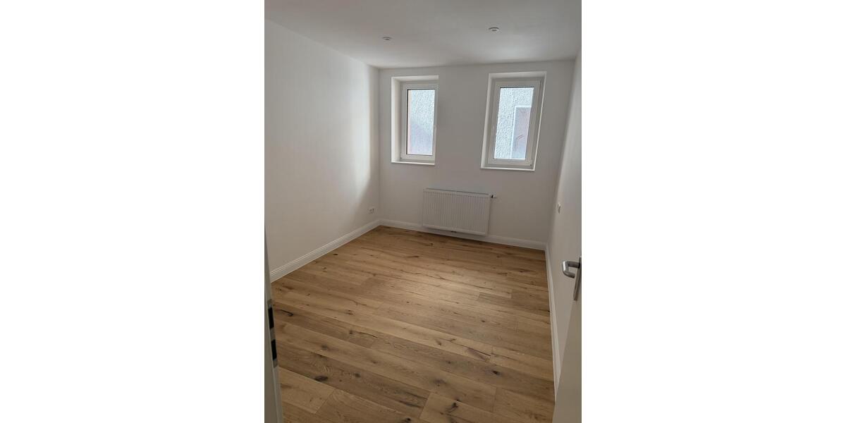 Erdgeschoßwohnung Stuttgart Stuttgart-Ost - 3 Zimmer, 73 m&sup2;, 1.314&euro; | Angebot:25933768