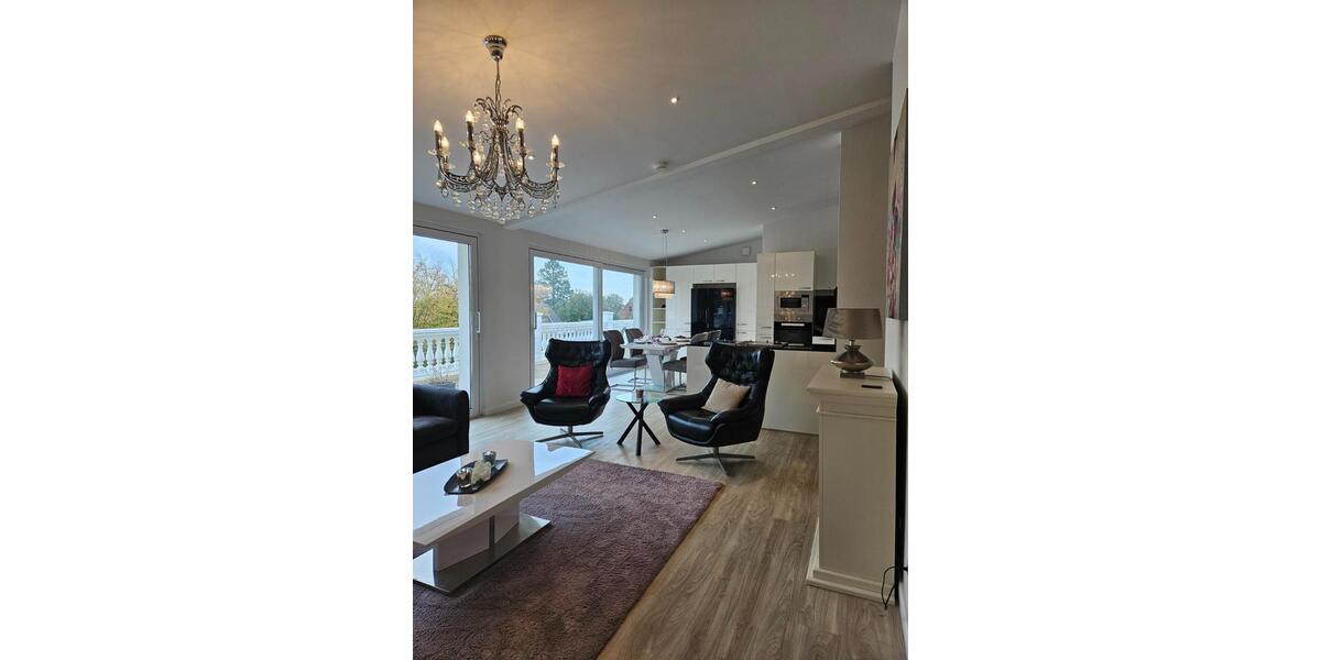 Luxuriöse Penthouse-Wohnung für Ü60 - 3 Zimmer-2 Bäder -180qm 3 zimmer