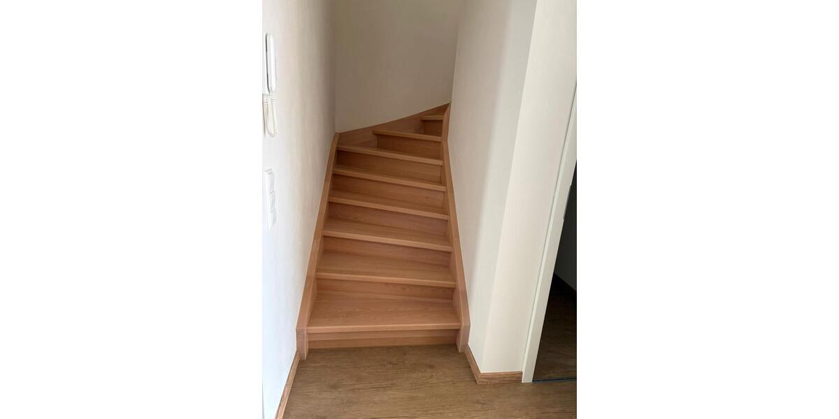 Etagenwohnung Knittlingen - 4 Zimmer, 100 m&sup2;, 1.400&euro; | Angebot:26048812