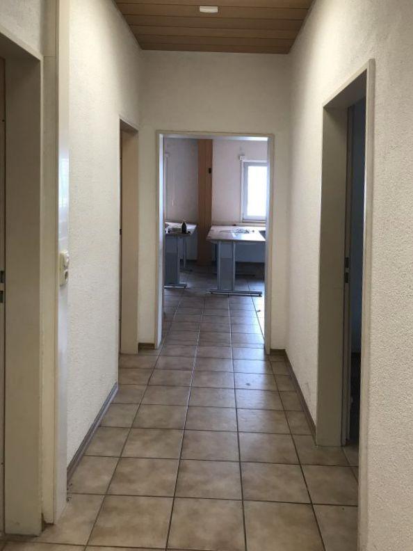 VB3720VH Helle Bürofläche in einem Gewerbeanwesen Neustadt a. d. Donau zimmer