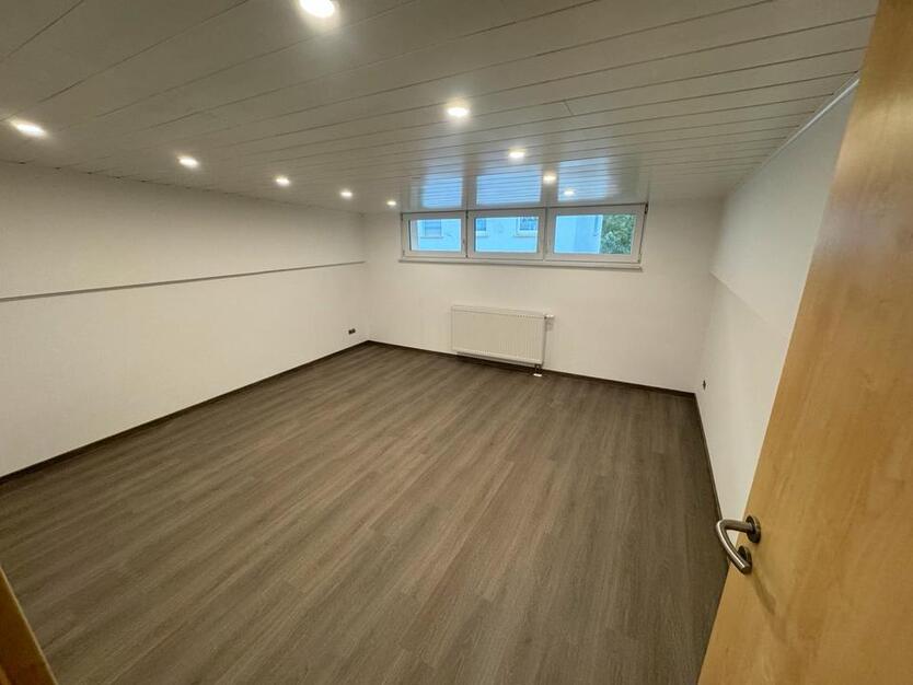 Helle 4,5 Zimmer Wohnung Frisch Renoviert