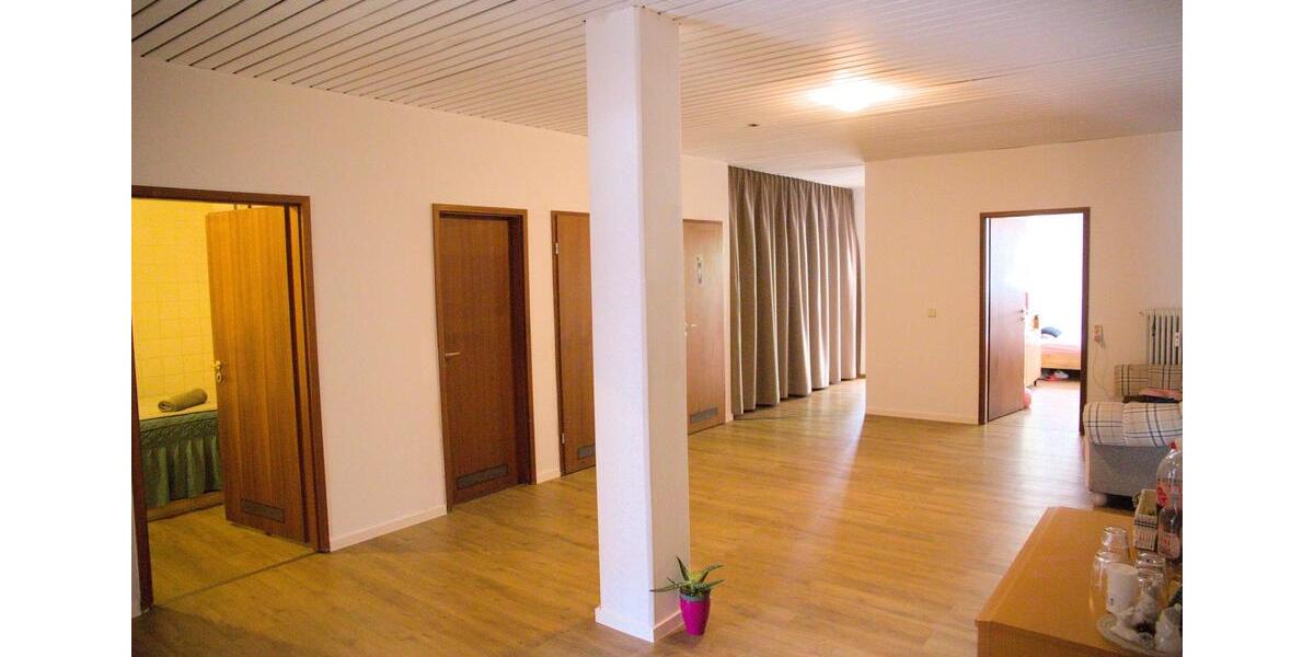 Gewerbeobjekt Titisee-Neustadt Neustadt - 1.600&euro; | Angebot:26668263