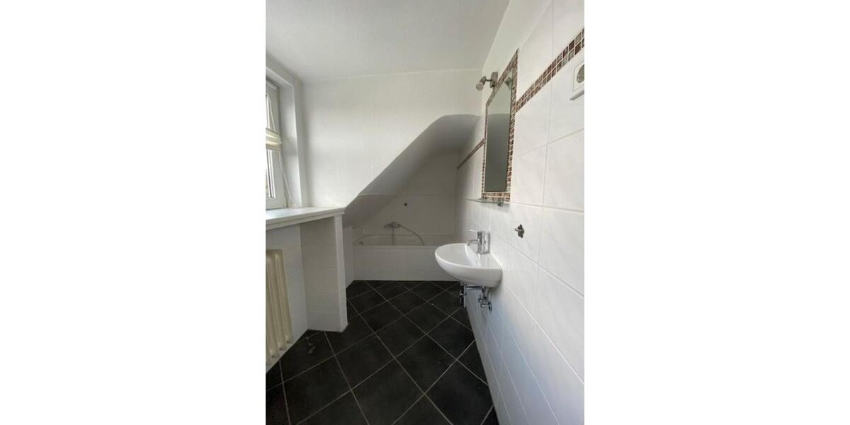 Dachgeschoßwohnung Wuppertal Brill - 4 Zimmer, 70 m&sup2;, 510&euro; | Angebot:24713930