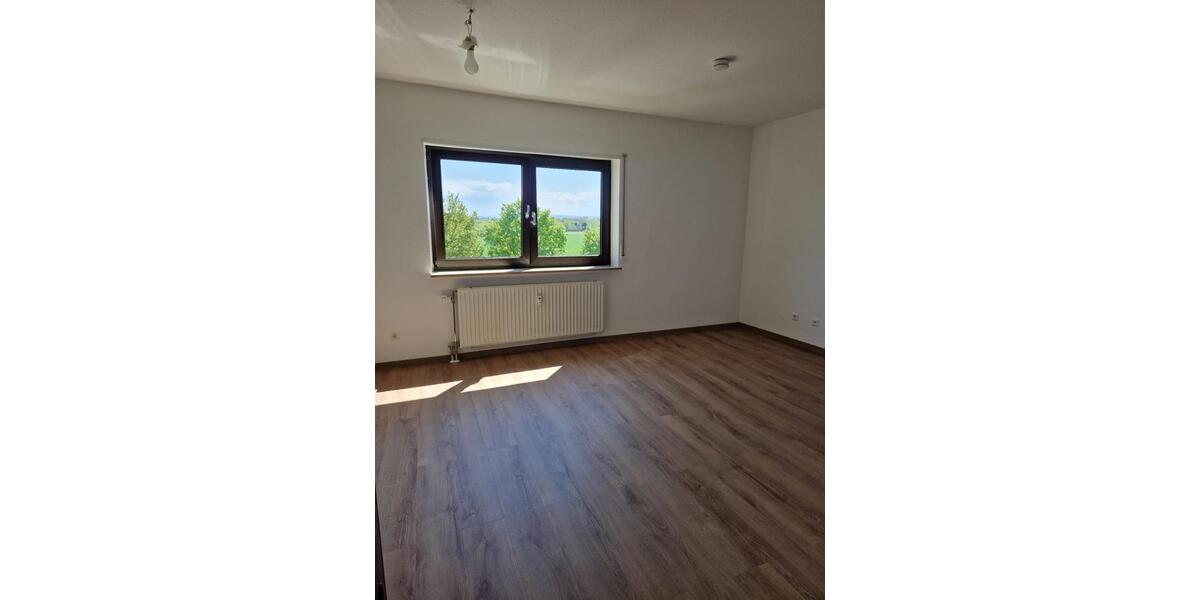 Etagenwohnung Karlsruhe Neureut - 2 Zimmer, 76 m&sup2;, 1.070&euro; | Angebot:26690169