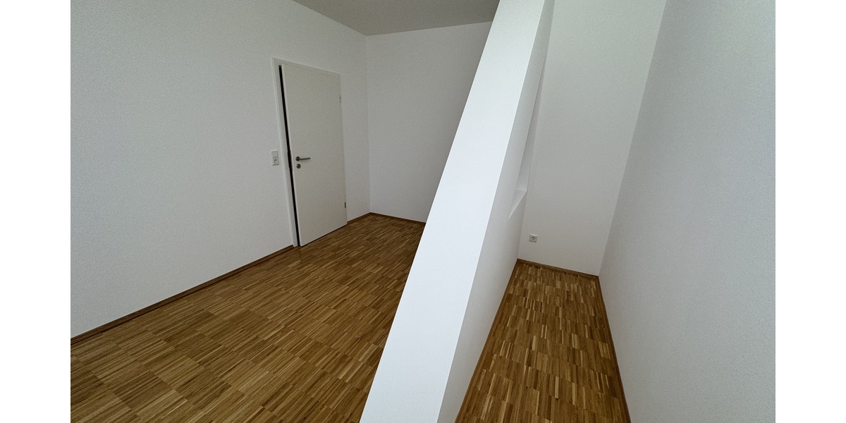 Exklusives Wohnen: 3-Raum Wohnung mit Balkon und Aufzug! - Etagenwohnung Gera Alt-Bieblach | Angebot:26845204