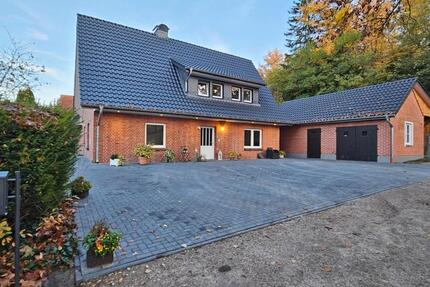 Moderne 3-Zi-Erdgeschosswohnung mit großem Garten, Doppelterrasse 3.5 zimmer