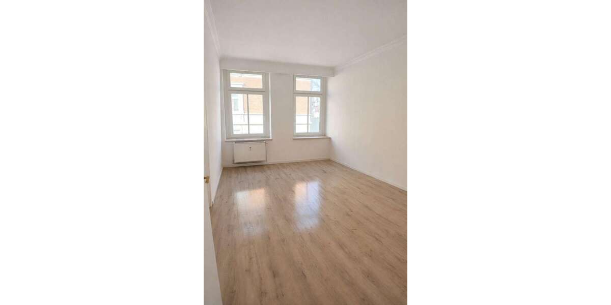 Etagenwohnung Zeitz - 2 Zimmer, 60 m&sup2;, 360&euro; | Angebot:26731846
