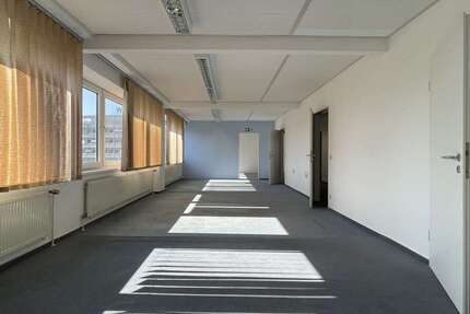 Gewerbeobjekt Salzgitter Lebenstedt - 2.275&euro; | Angebot:26177009