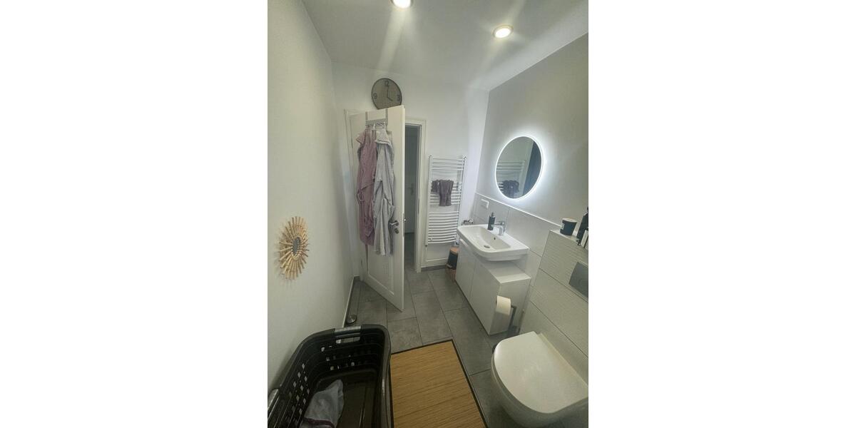 Sanierte 2 Zimmer Wohnung mit Balkon und Einbauküche 2 zimmer