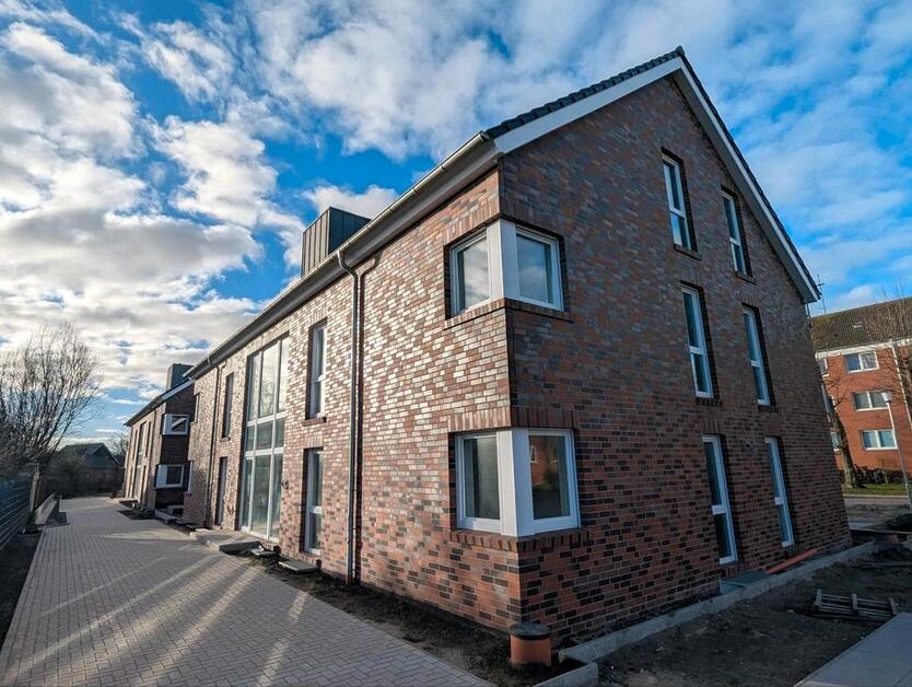 Dachgeschoßwohnung NEUBAU ERSTBEZUG Balkon, Garage, Fahrstuhl