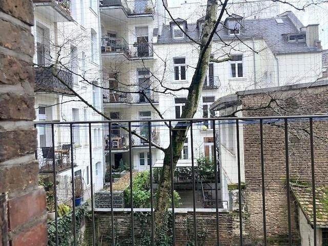 Etagenwohnung Wiesbaden Südost - 4 Zimmer, 124 m&sup2;, 1.900&euro; | Angebot:24762405