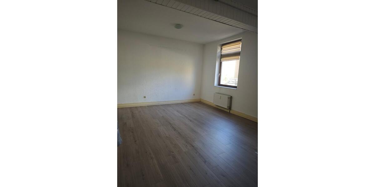 Helle 2-Zimmer-Wohnung in Langenlonsheim – 55 m² zimmer