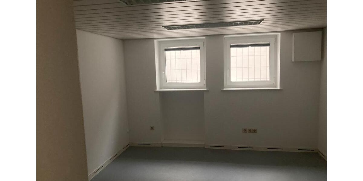 Gewerbeobjekt Singen (Hohentwiel) - 1.625&euro; | Angebot:25840158