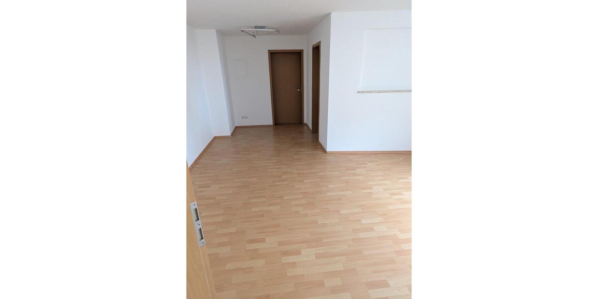 Etagenwohnung Bodenwöhr - 2 Zimmer, 60 m&sup2;, 500&euro; | Angebot:26578670