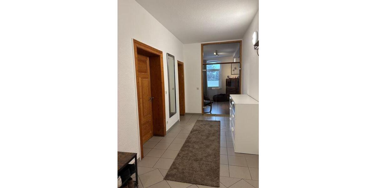 Wohnen auf Zeit Heere - 3 Zimmer, 100 m&sup2;, 100&euro; | Angebot:26642660