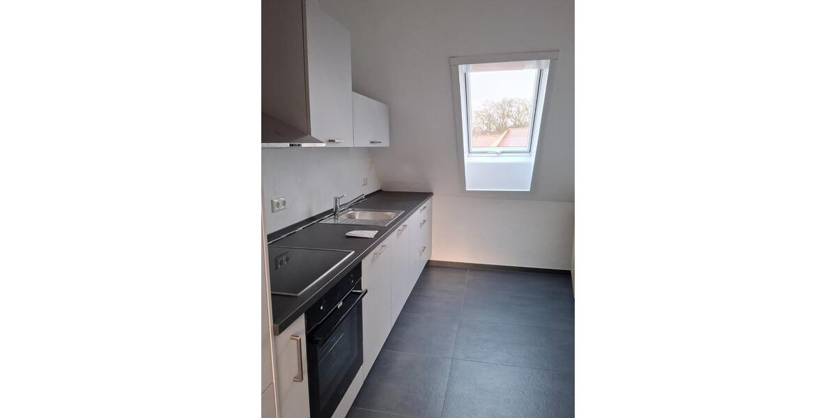 Dachgeschoßwohnung Amberg - 4 Zimmer, 87 m&sup2;, 880&euro; | Angebot:24382320