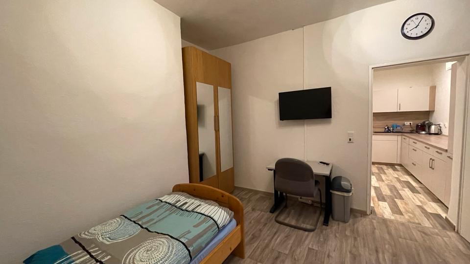 Wohnen auf Zeit Dormagen Sankt Peter - 3 Zimmer, 90 m&sup2;, 15&euro; | Angebot:25412844