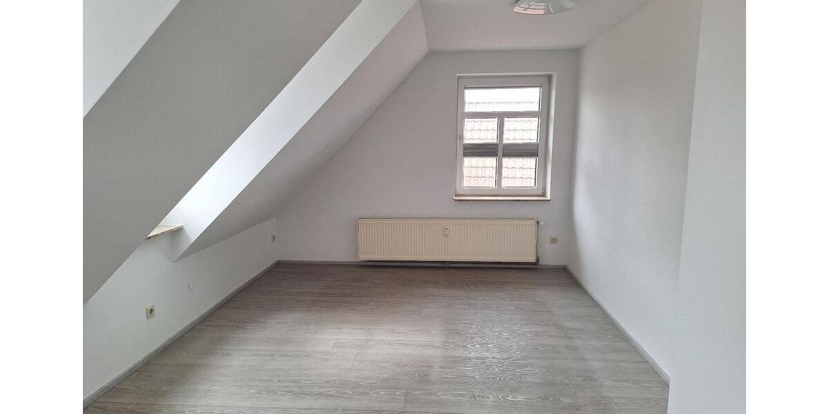 Dachgeschoßwohnung Neustadt-Glewe Glewe - 2 Zimmer, 86 m&sup2;, 490&euro; | Angebot:26620203