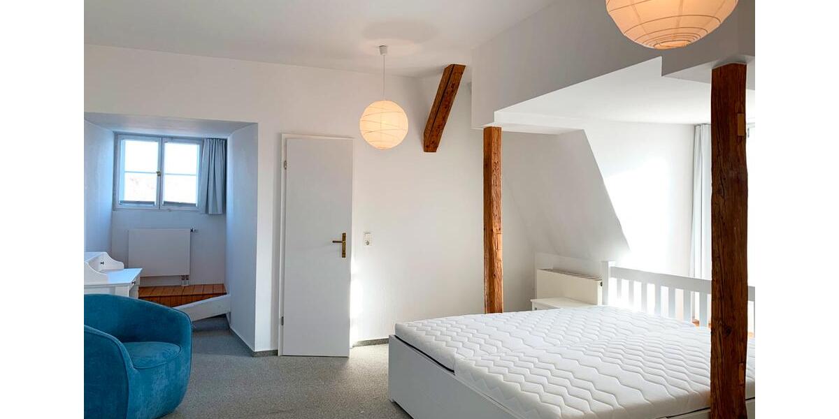 Dachgeschoßwohnung Halle (Saale) - 3 Zimmer, 75 m&sup2;, 1.290&euro; | Angebot:26008357