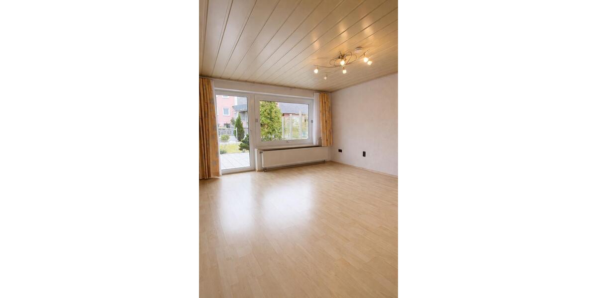 Erdgeschoßwohnung Abenberg - 3 Zimmer, 93 m&sup2;, 800&euro; | Angebot:25173887