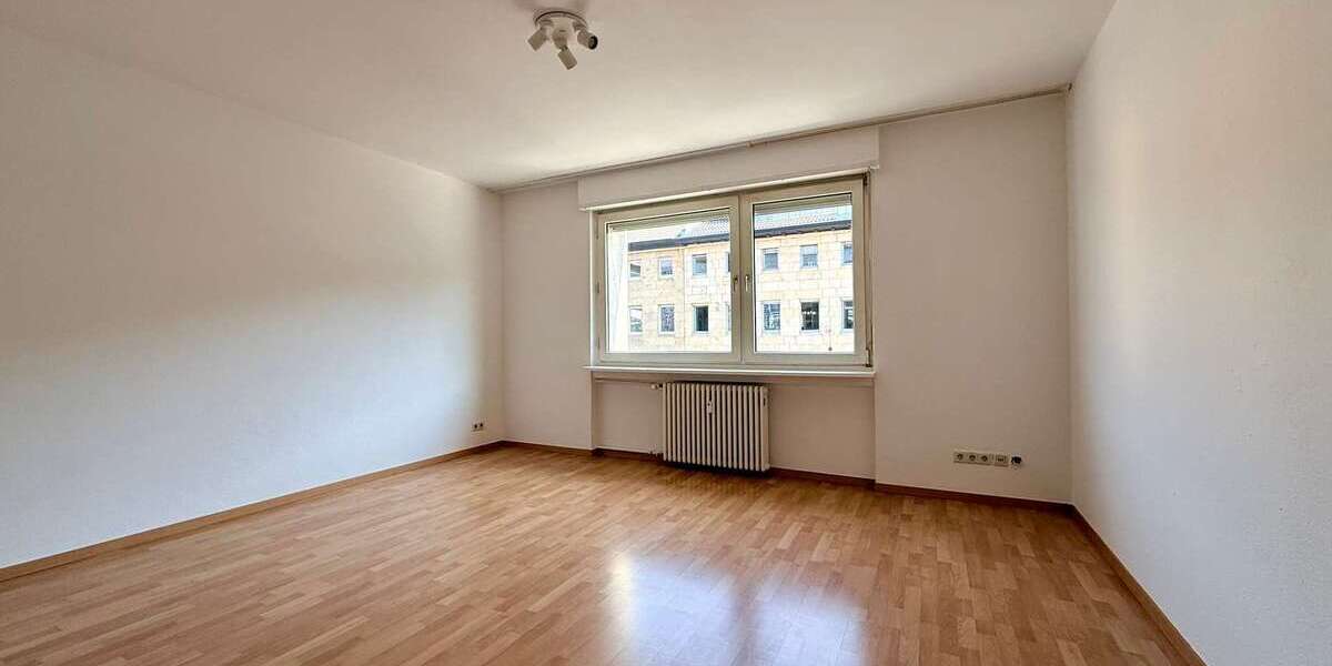 Etagenwohnung Mannheim Innenstadt - 3 Zimmer, 100 m&sup2;, 1.200&euro; | Angebot:27250450