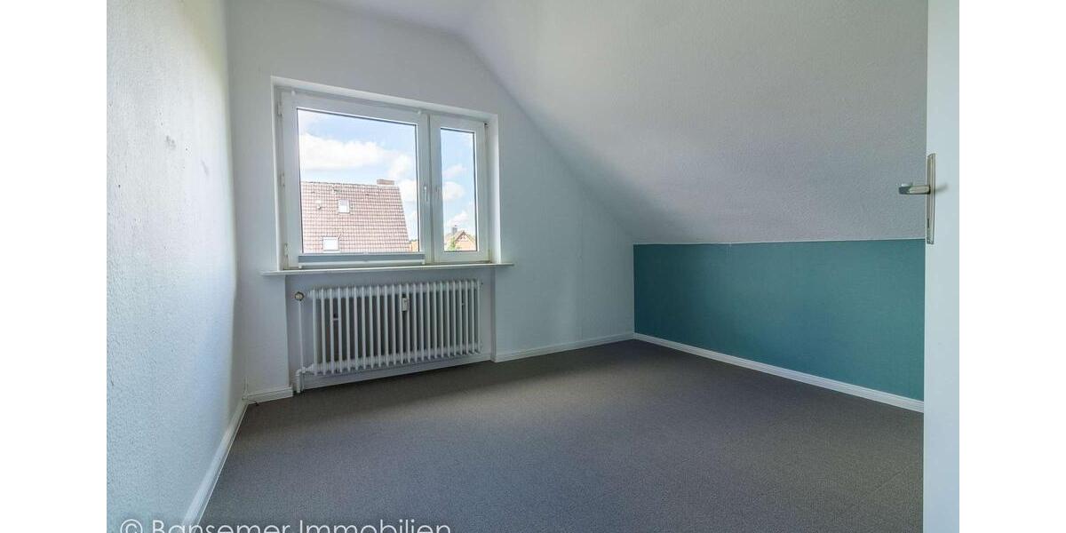 Dachgeschoßwohnung Dollern - 4 Zimmer, 98 m&sup2;, 735&euro; | Angebot:23049589