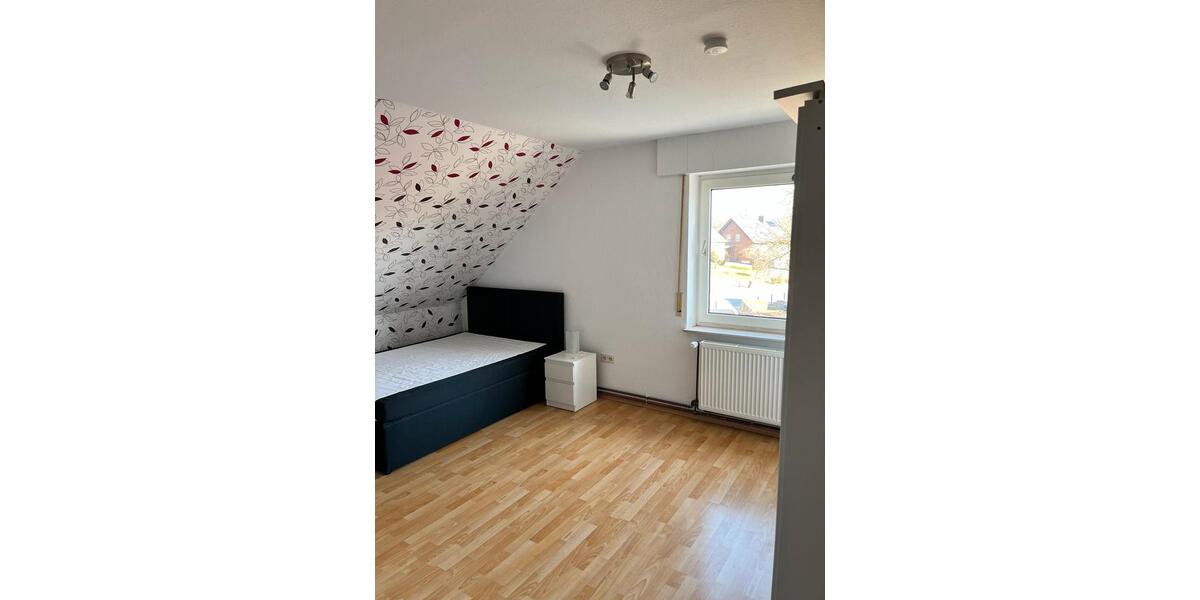 Wohnen auf Zeit Bad Eilsen - 4 Zimmer, 120 m&sup2;, 350&euro; | Angebot:24819394