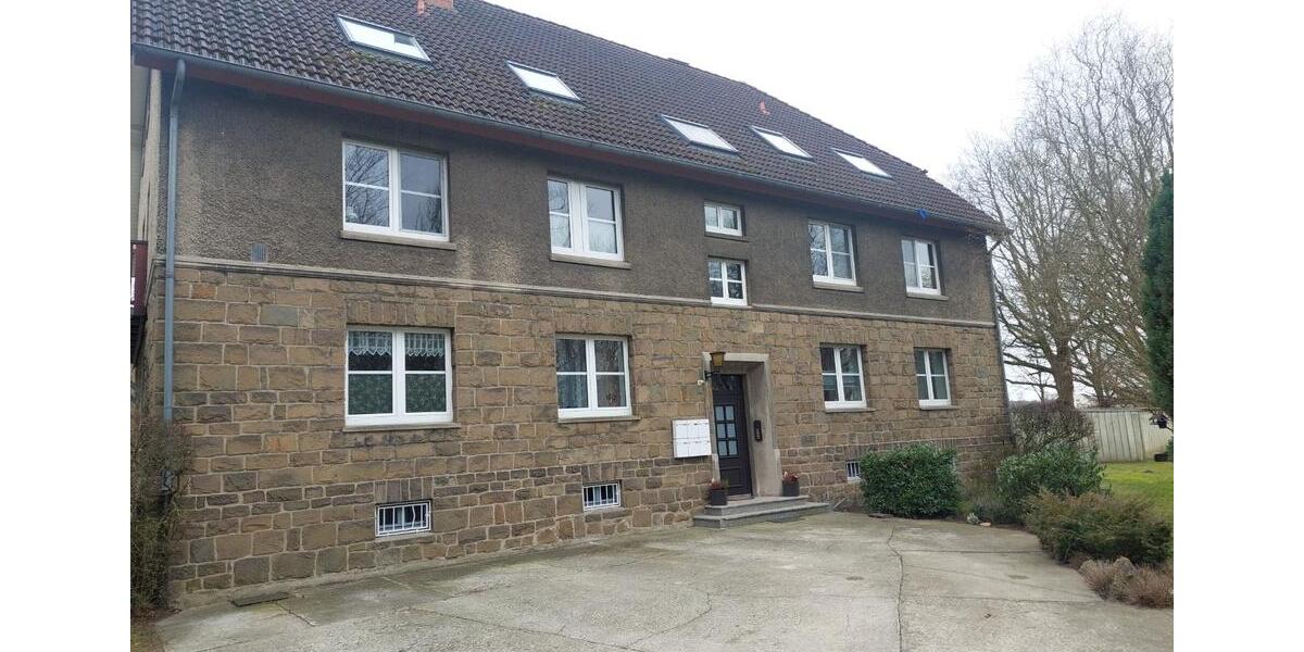 Dachgeschoßwohnung Lage - 2 Zimmer, 64 m&sup2;, 500&euro; | Angebot:25790490