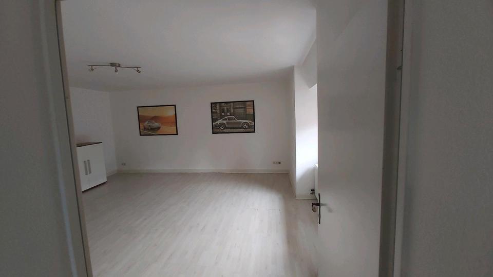 Dachgeschoßwohnung Aachen Aachen-Mitte - 1 Zimmer, 46 m&sup2;, 300&euro; | Angebot:26082740