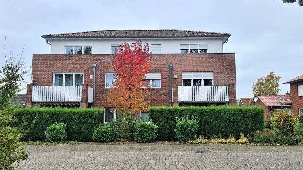 Gemütliche Drei-Zimmer-Obergeschosswohnung mit Balkon 3 zimmer