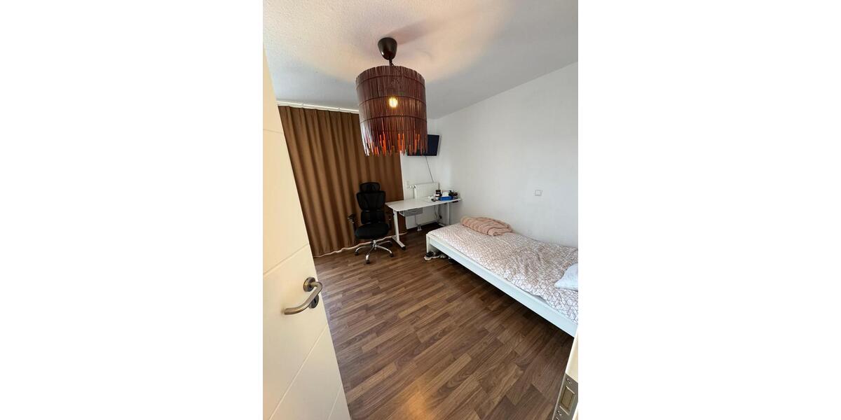 Wohnen auf Zeit Böblingen Dagersheim - 6 Zimmer, 13 m&sup2;, 640&euro; | Angebot:26023691