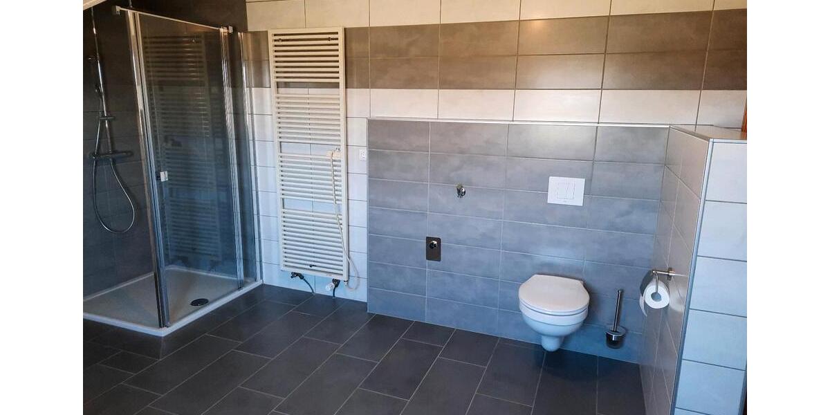 Haus mit EBK, Wintergarten, Balkon, Terrasse und Garten 8 zimmer