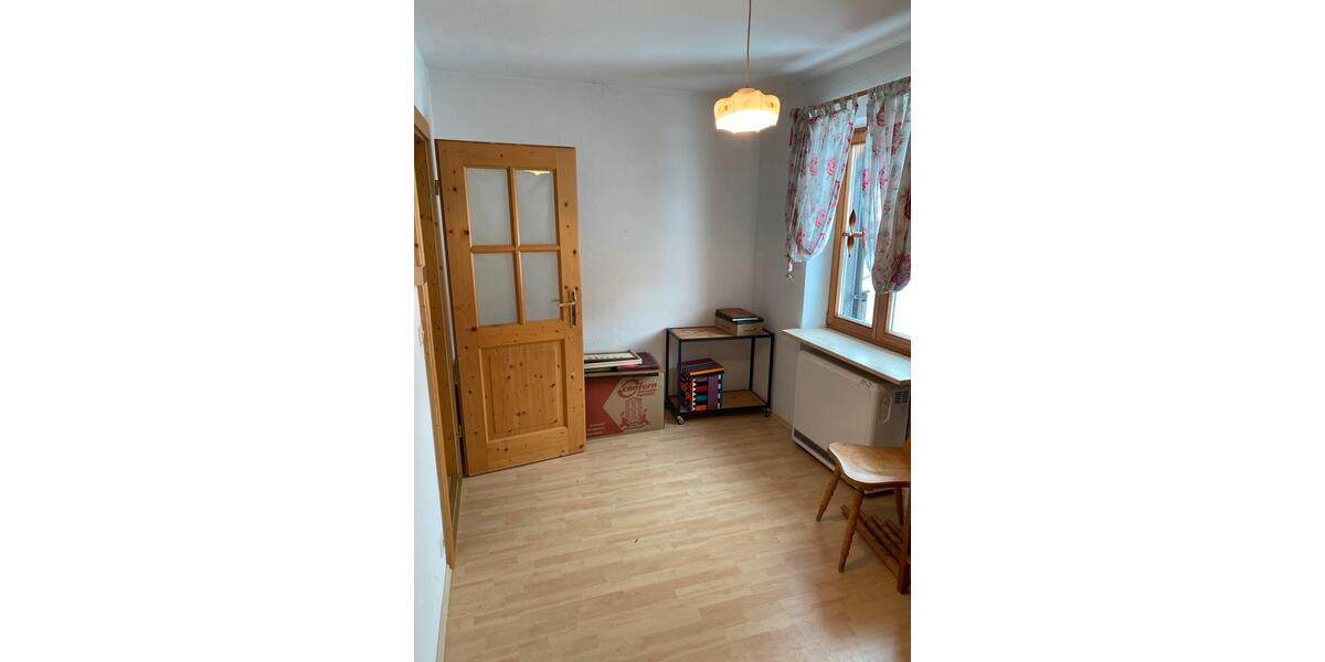 4 Zi. Wohnung mit Garten und Garage zu vermieten 4 zimmer