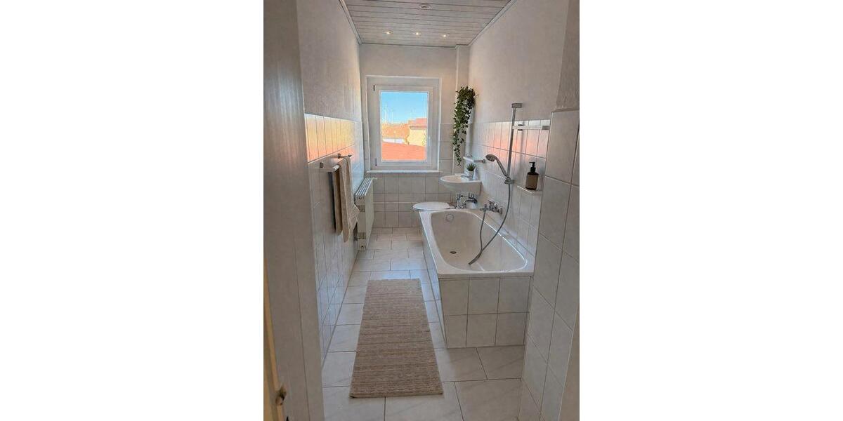 Etagenwohnung Lommatzsch - 4 Zimmer, 90 m&sup2;, 570&euro; | Angebot:26071958
