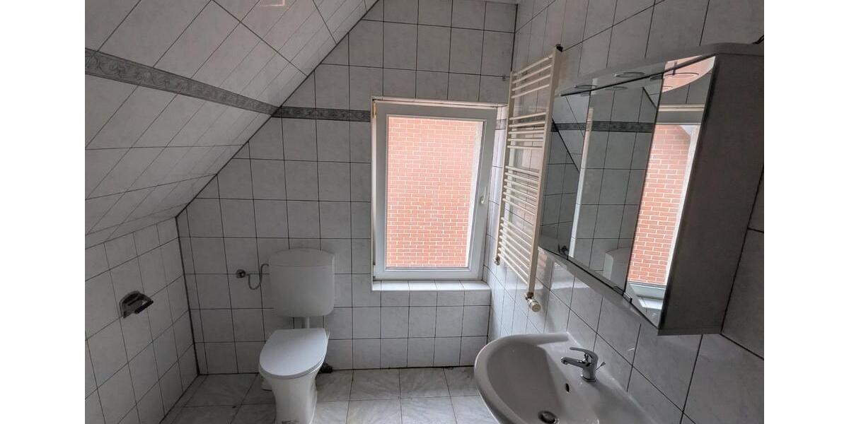 Einfamilienhaus Porta Westfalica - 4 Zimmer, 100 m&sup2;, 1.000&euro; | Angebot:25755306