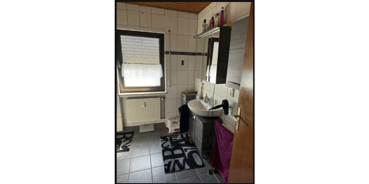 Dachgeschoßwohnung Linden - 3 Zimmer, 80 m&sup2;, 650&euro; | Angebot:24710368