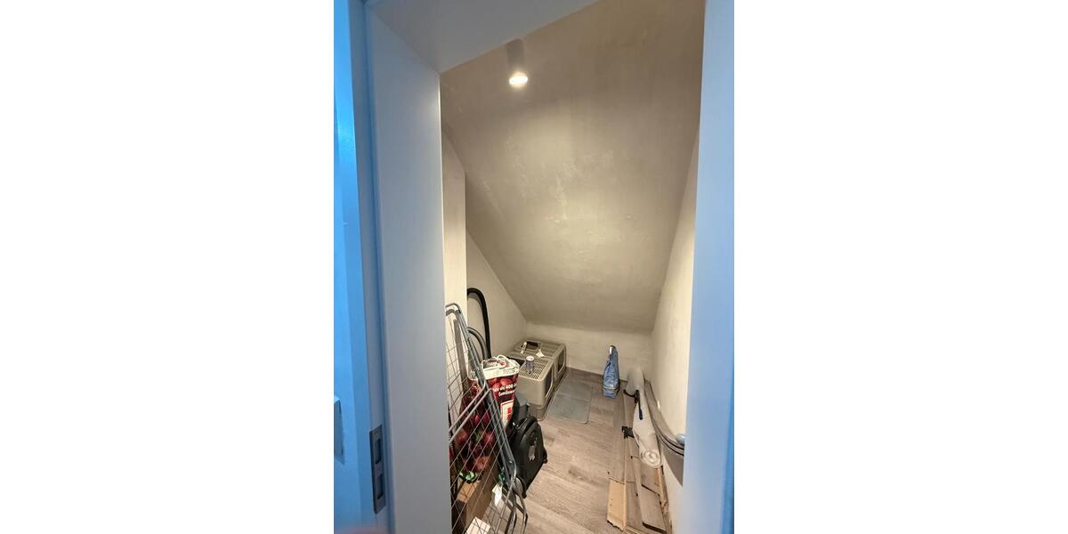 Dachgeschoßwohnung Duisburg Hochheide - 2 Zimmer, 40 m&sup2;, 532&euro; | Angebot:25753649