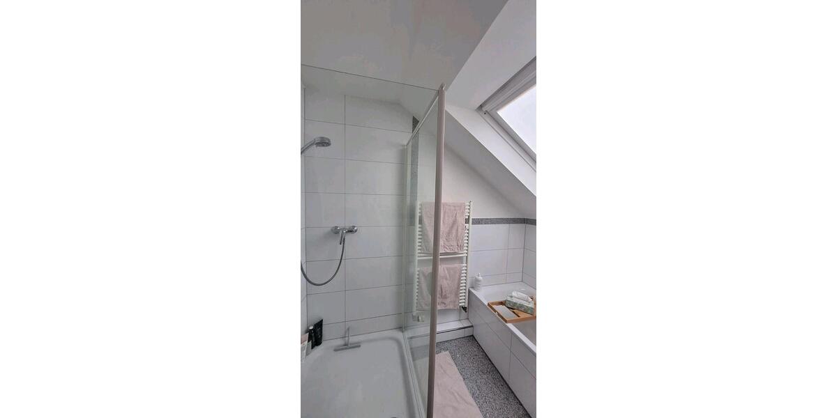 Dachgeschoßwohnung Korschenbroich - 2 Zimmer, 58 m&sup2;, 890&euro; | Angebot:26122181