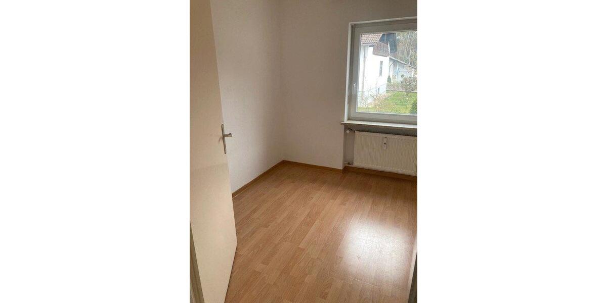 Erdgeschoßwohnung Neustadt an der Donau - 3 Zimmer, 75 m&sup2;, 750&euro; | Angebot:26024582