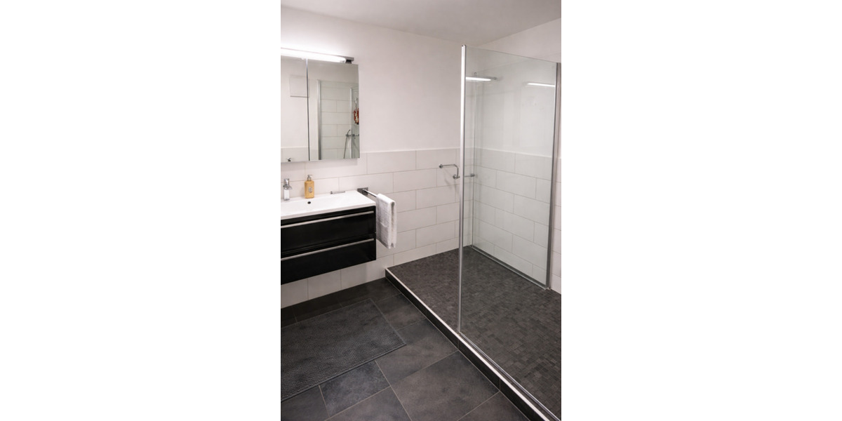 Dachgeschoßwohnung Freudenstadt - 3 Zimmer, 83 m&sup2;, 890&euro; | Angebot:24840664