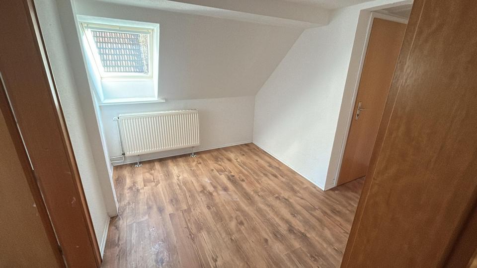 Dachgeschoßwohnung Osterode am Harz - 4 Zimmer, 120 m&sup2;, 700&euro; | Angebot:25299216